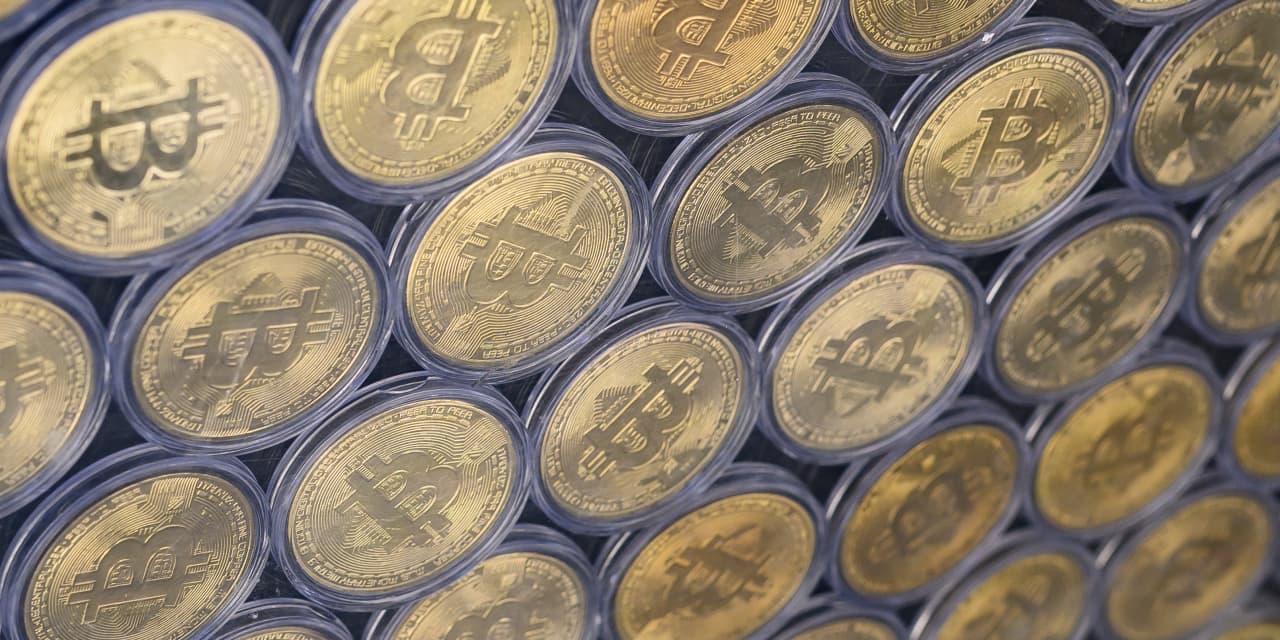 Cryptocurrency Values Decline as Iran Dismisses Trump's Peace Proposal