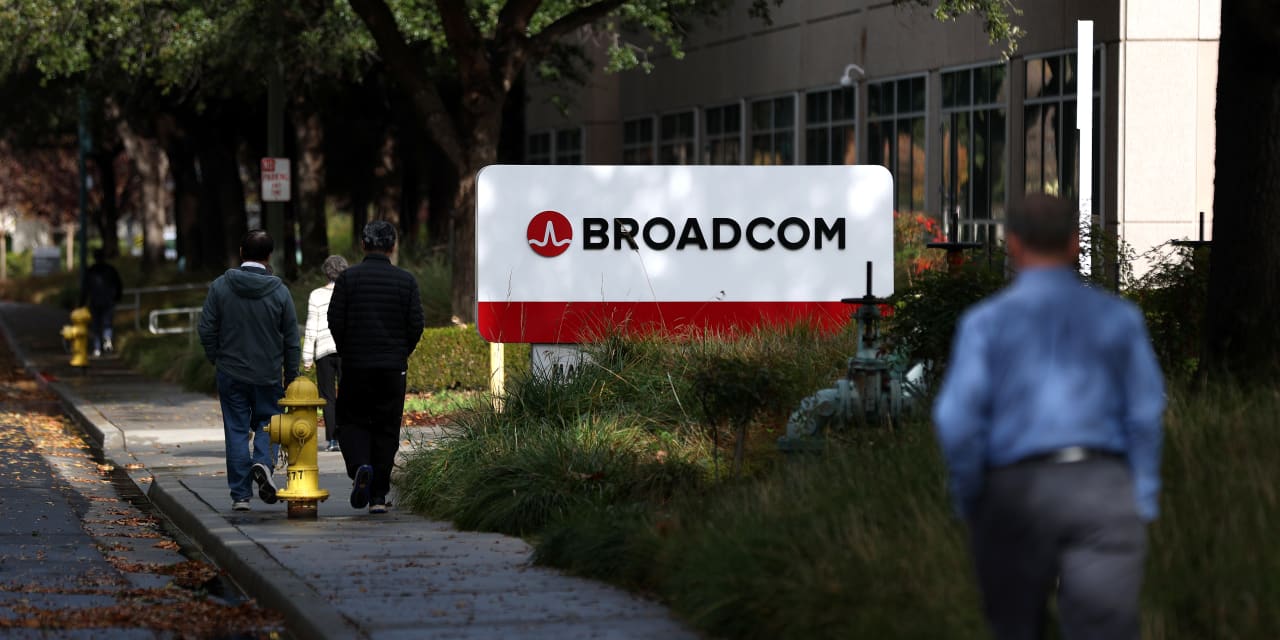 Anthropic's Overlooked Broadcom Agreement: Its Significance for Amazon and Beyond.