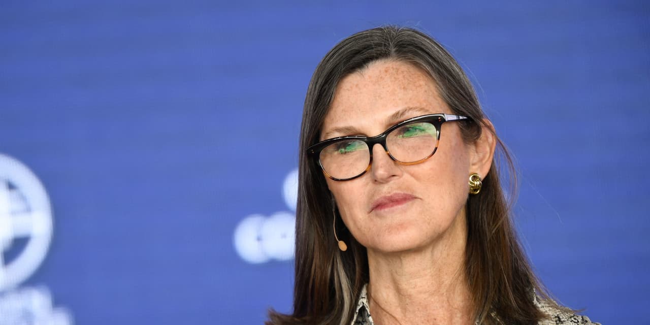 Century 21 Real Estate Honors Two Outstanding Agents