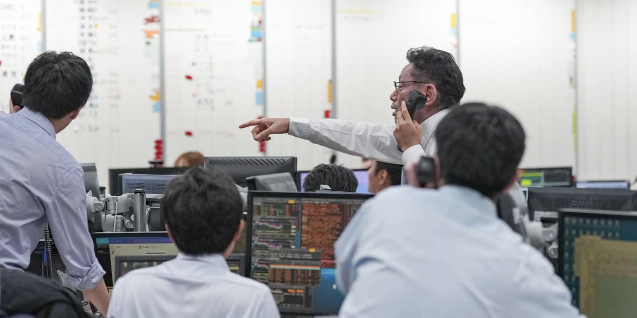 Bond Funds Aren’t Like Stock Funds. They Often Beat the Indexes.