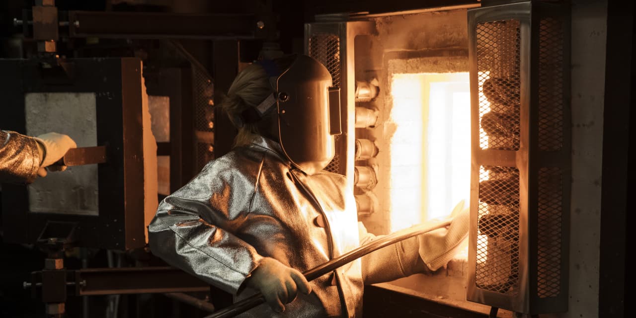 Corning Rises 9%, Leading the S&P 500 Gains Today.