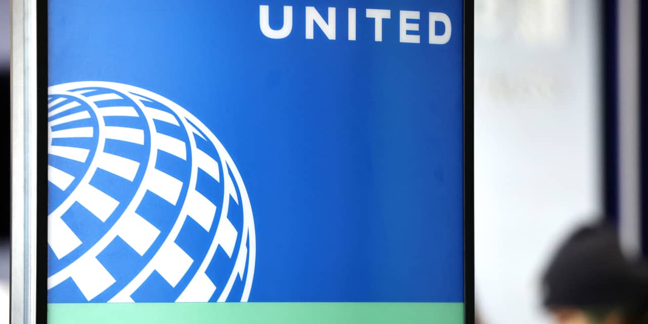 United Airlines Introduces New Fee Increase, Signaling Tough Times Ahead for Travelers.