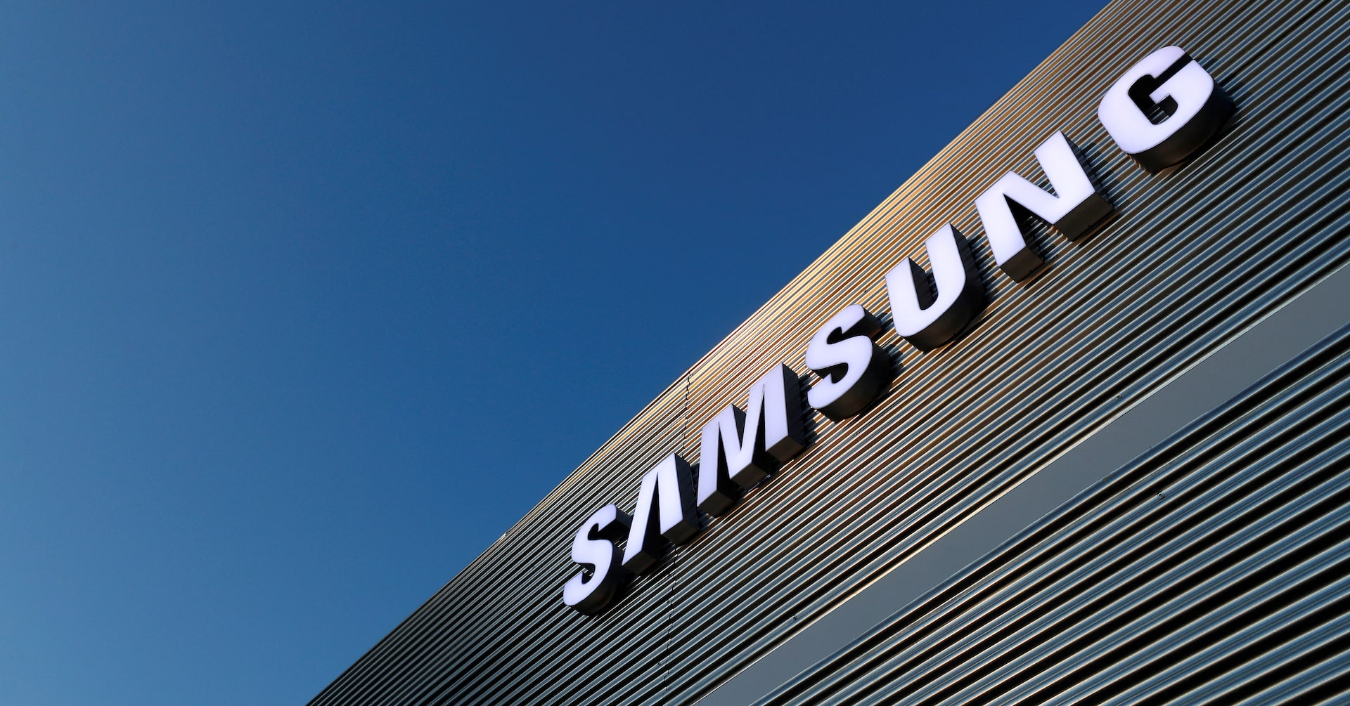 Surge in AI Infrastructure Demand Boosts Micron Technology