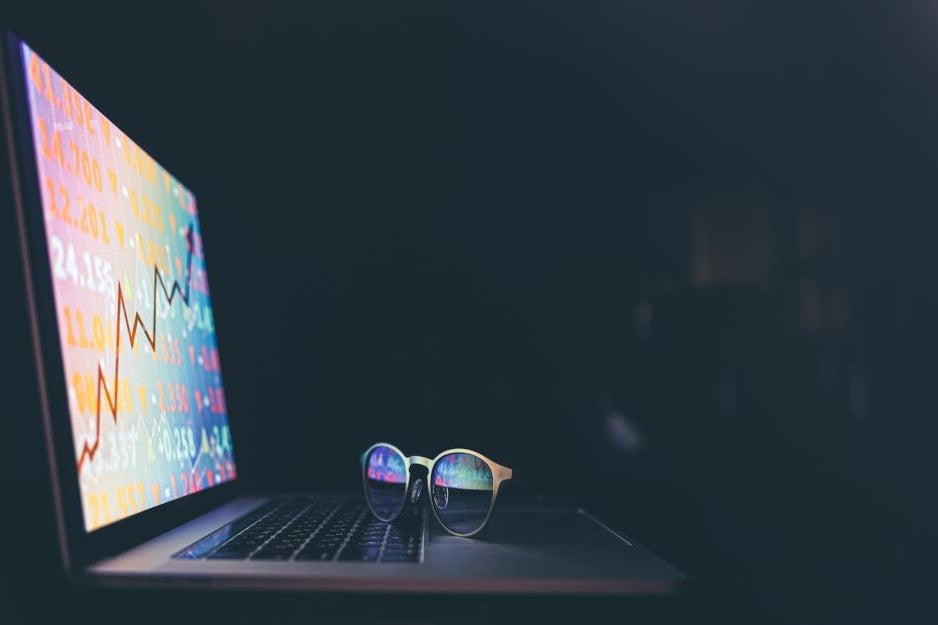 Hut 8 Partners with AI Giants to Develop Data Centers