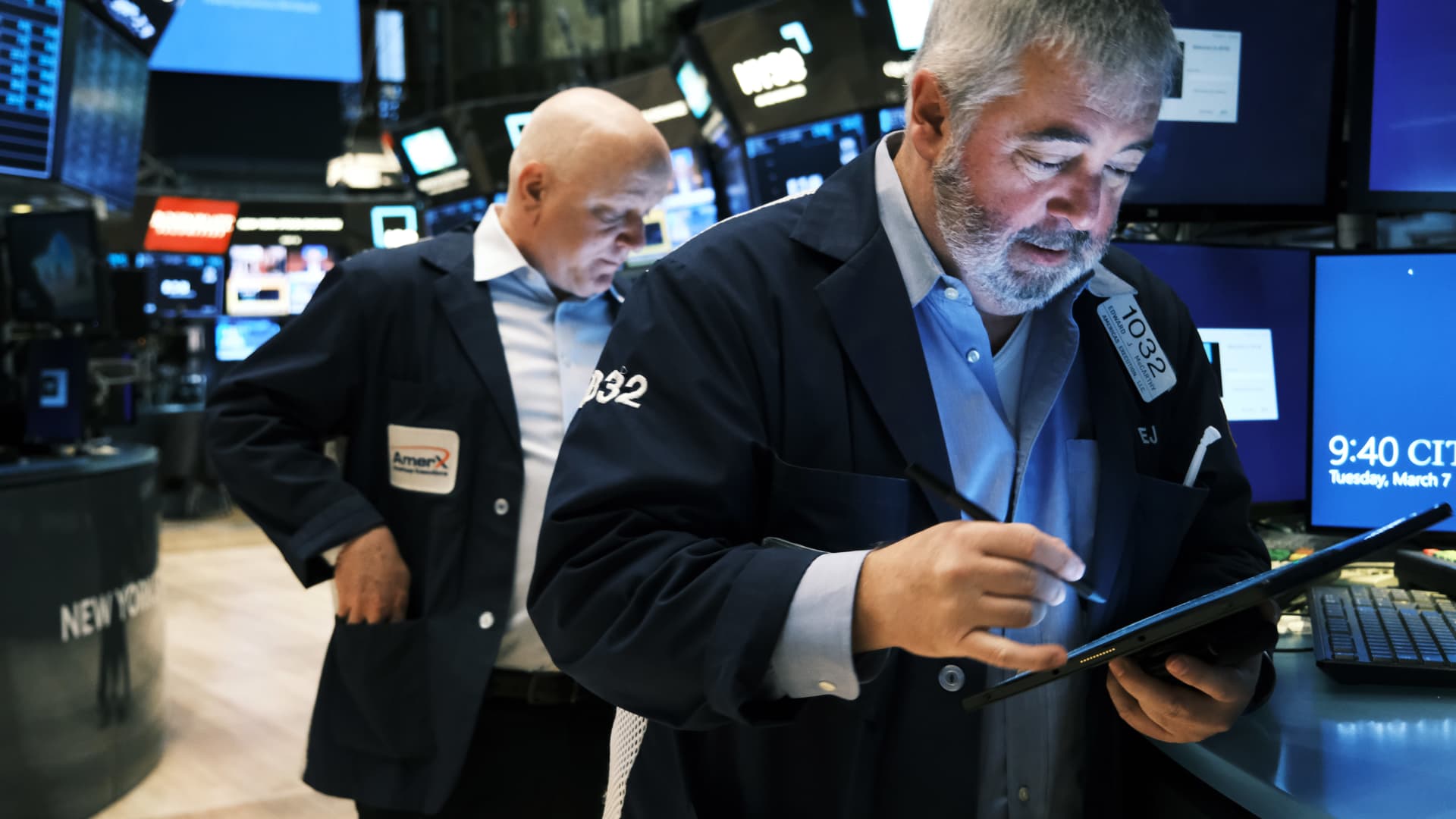 American Airlines CEO Opposes Merger with United Airlines