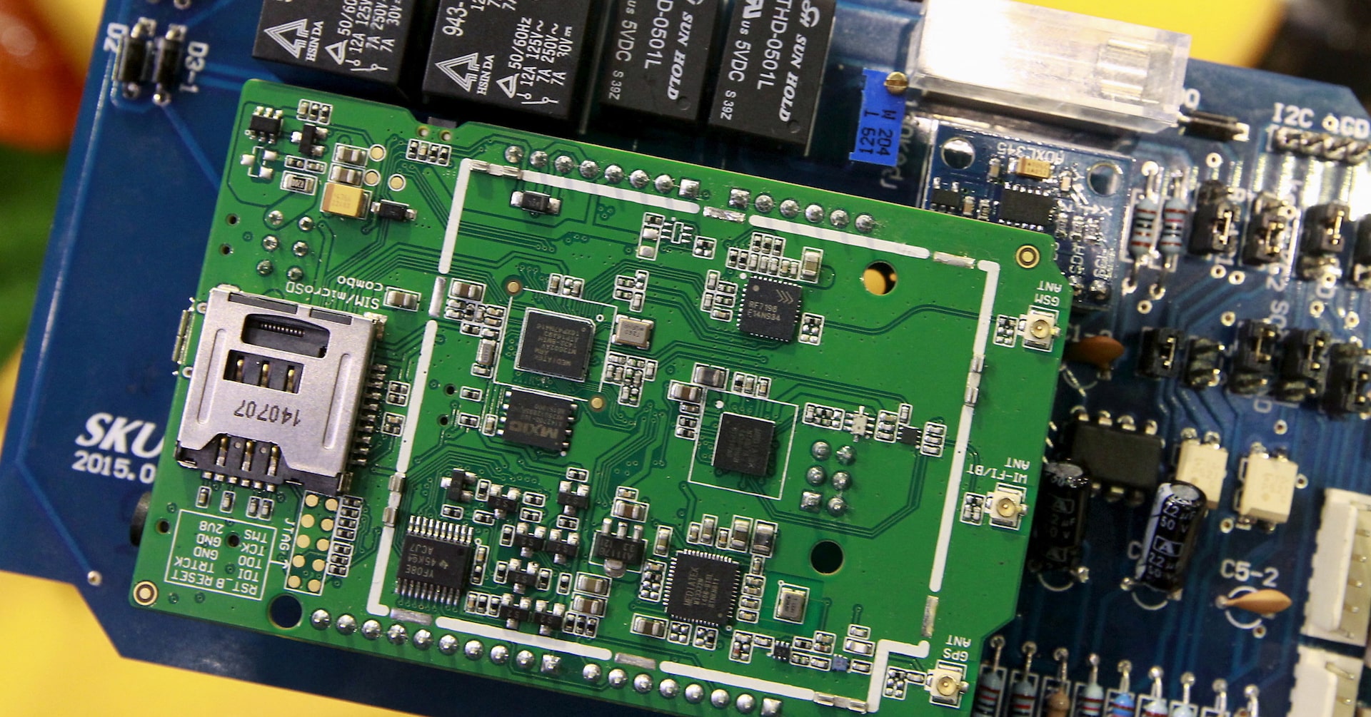 Qualcomm Updates Revenue Targets for Data Center Business