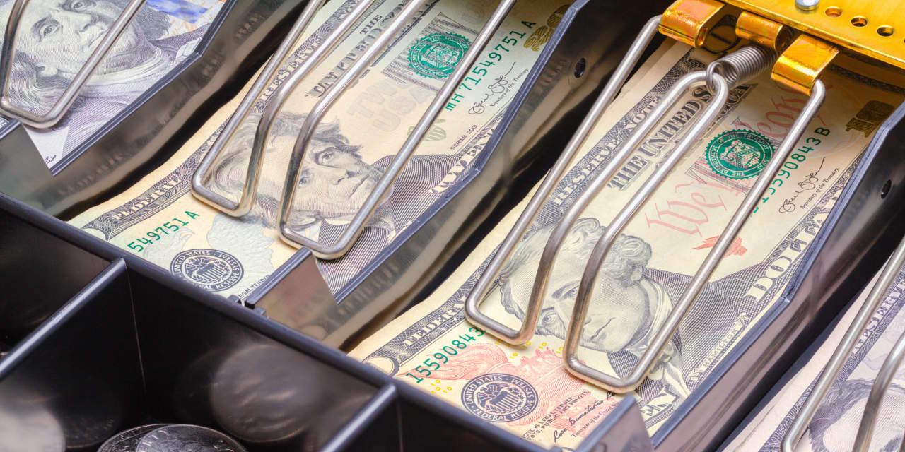 Why the Declining Dollar Is Overlooking the Relief Rally