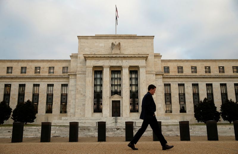 Citizens Financial (CFG.US) Officer Plans to Sell $3.08 Million in Common Stock via Form 144