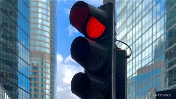 Trading of LAI SUN INT'L and LAI SUN DEV Shares Suspended Before Market Opening