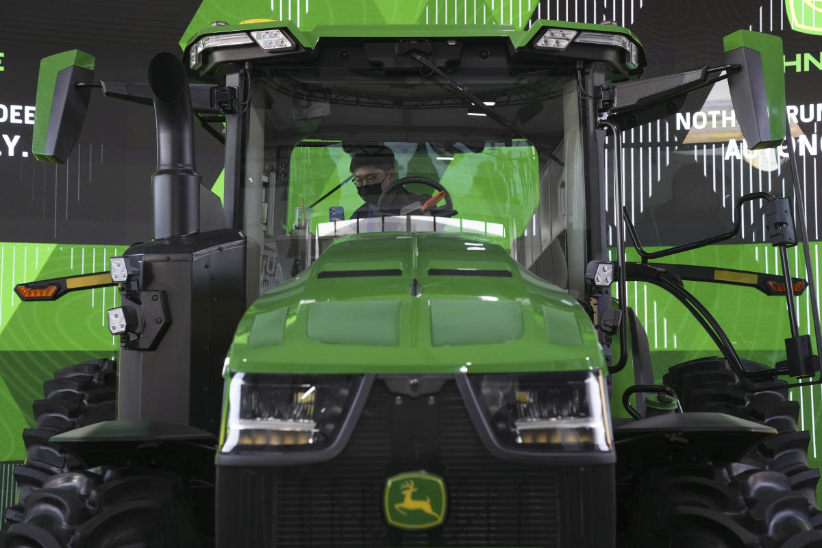 Deere & Co. Capitalizes on AI for Market Renaissance