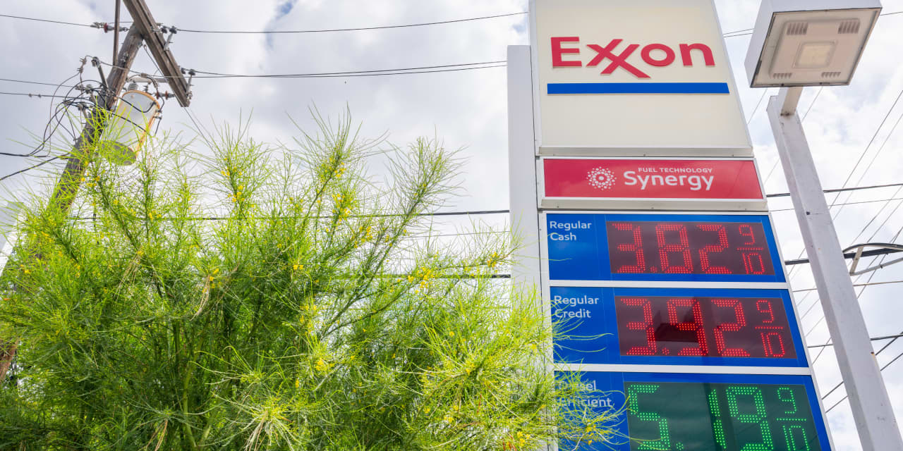 Exxon, Chevron, and Other Oil Stocks Decline: Expect This Trend to Continue.