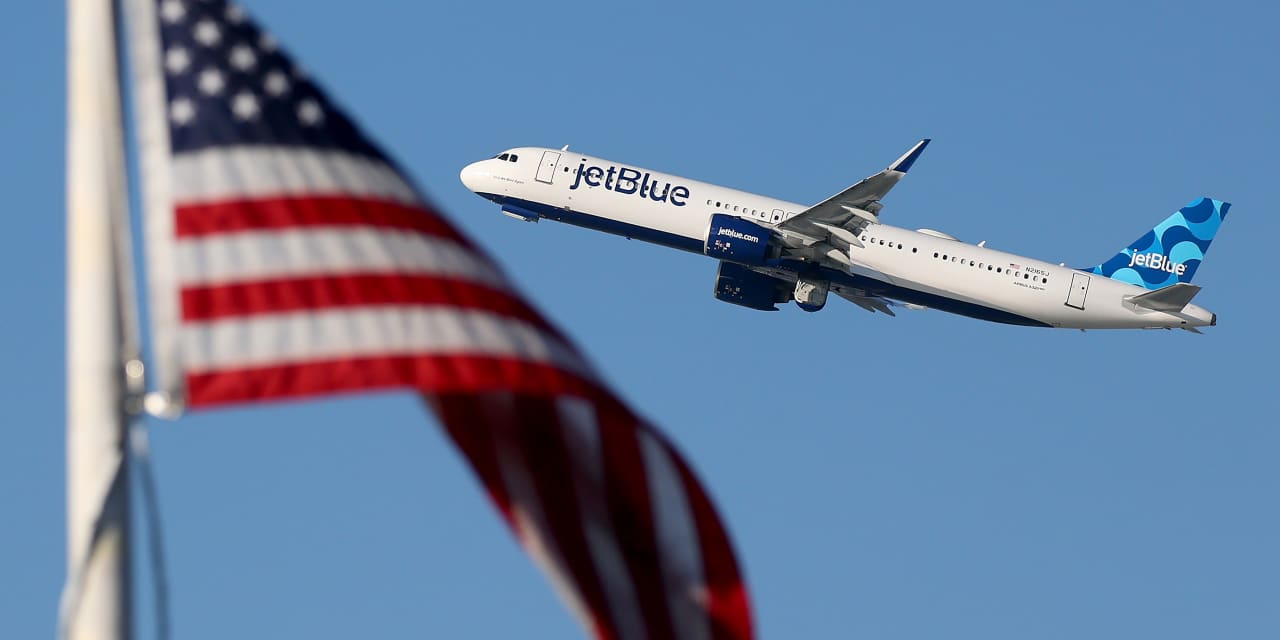 JetBlue Shares Surge as Airline Considers Sale, According to Reports.