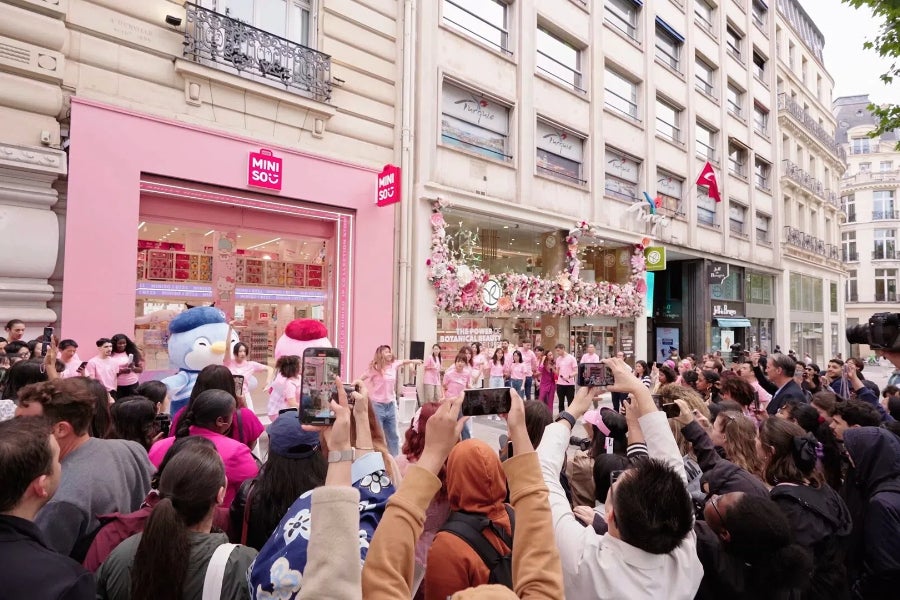 Dollar General Declares $0.59 Quarterly Dividend Amid Market Challenges