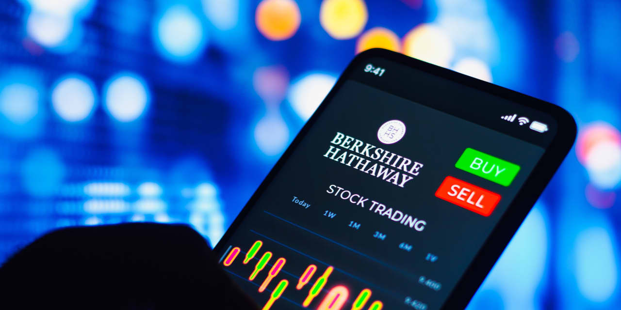 Berkshire Expands Buffett's Japan Influence with $1.8 Billion Investment in Tokio Marine