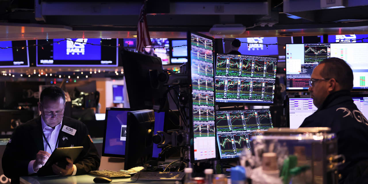 Key Stock Market Movers: Broadcom, UnitedHealth, Humana, Amazon, Universal Music, and Others