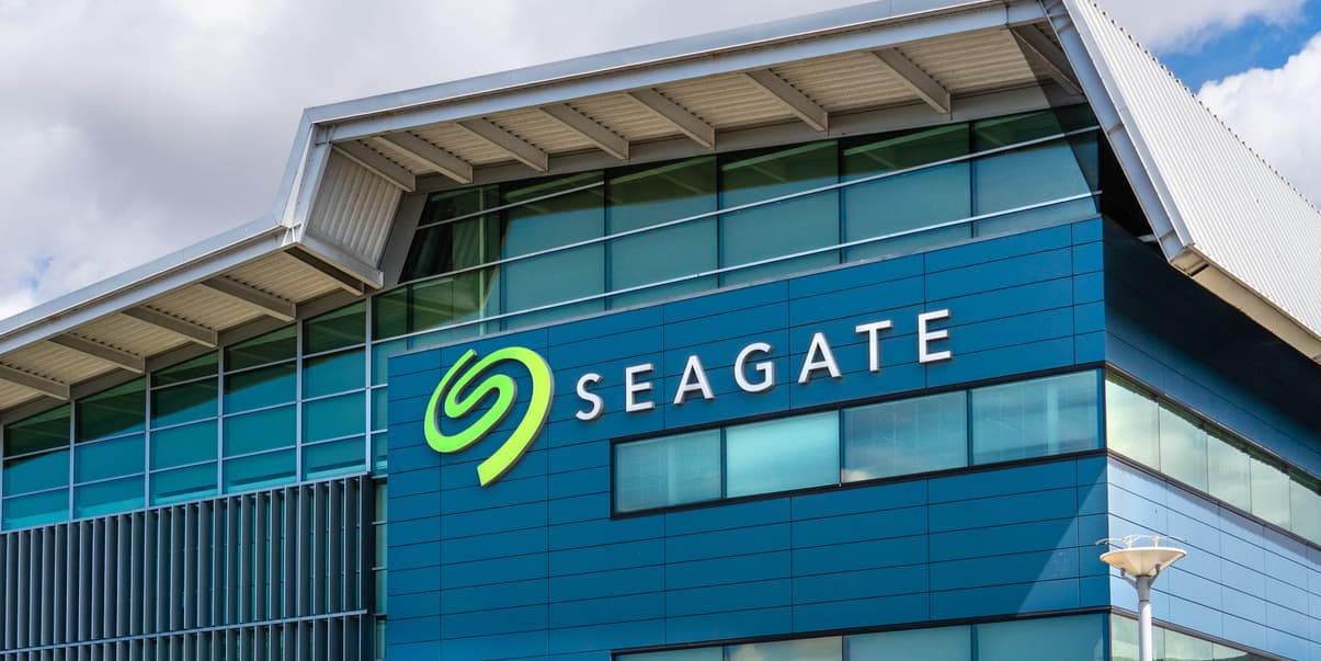 Seagate Shares Surge 350% Over the Past Year: J.P. Morgan's Outlook for Continued Growth.