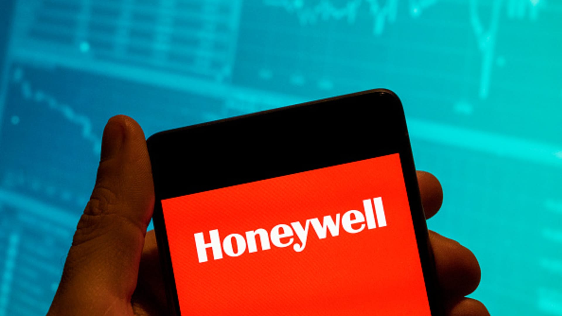 HONEYWELL: TD COWEN LOWERS TARGET PRICE FROM $240 TO $230