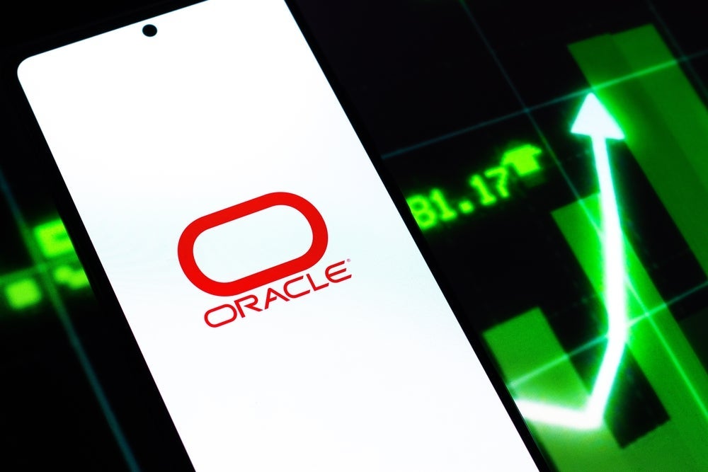 Oracle Faces Competitive Pressure in Cloud Computing
