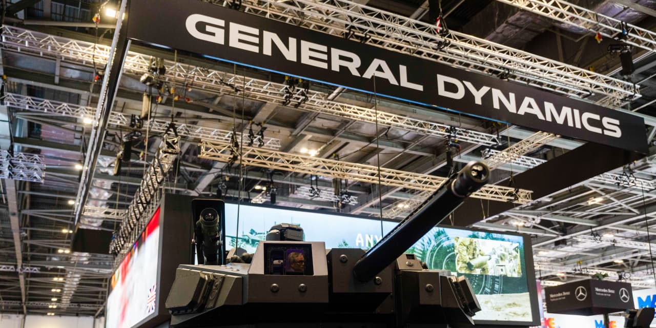 9 Robust Dividend Stocks as the Market Shifts Towards 'Tangible Assets'