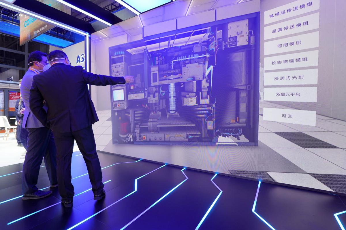 ASML's High-NA EUV Machines Ready for Mass Production