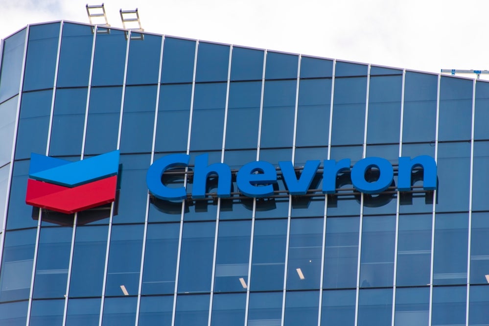 Analysts Still Like Chevron, Cite Strong FCF & Balance Sheet As Key Amid OPEC And Recession Fears