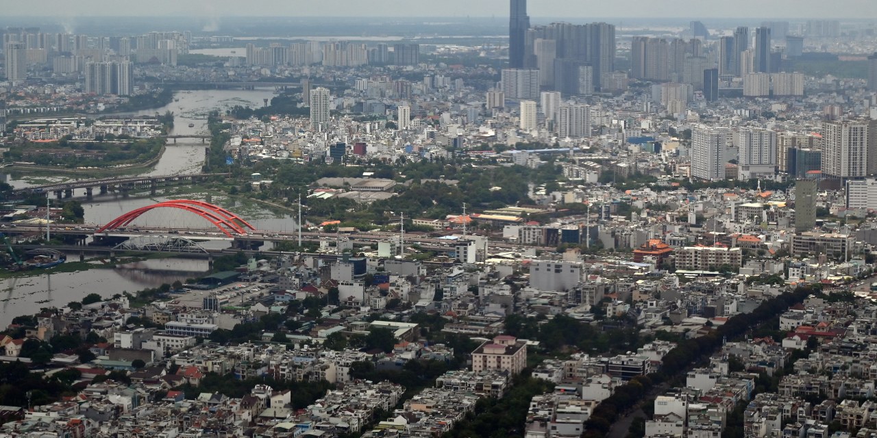 Vietnam Achieves Emerging-Market Status from FTSE, Boosting Investor Confidence