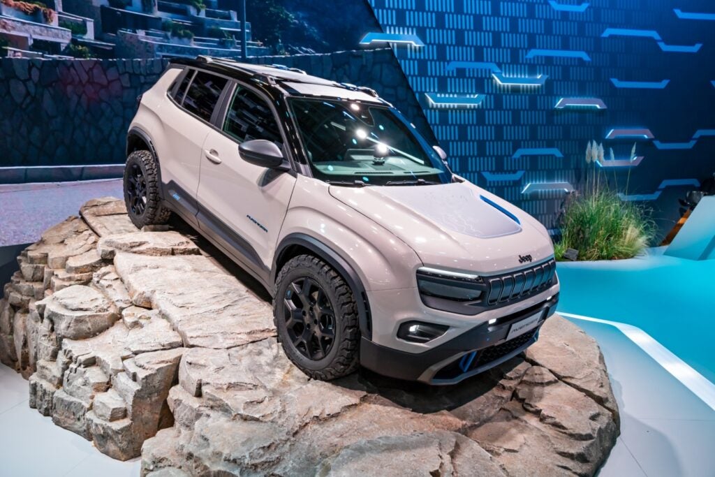 Rivian Stock Falls 4.3% in Premarket Trading Following Q1 Earnings Report
