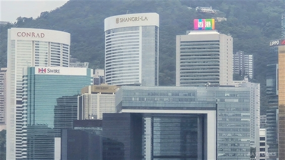 HSI Rises by 47 Points as XPENG-W Jumps Nearly 18%; Chip Stocks Decline