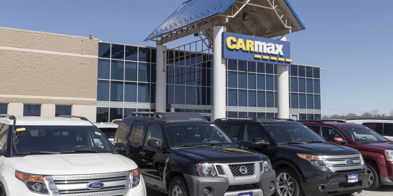 CarMax Shares Rise as Activist Investor Acquires Stake, Urges New CEO to Act Swiftly