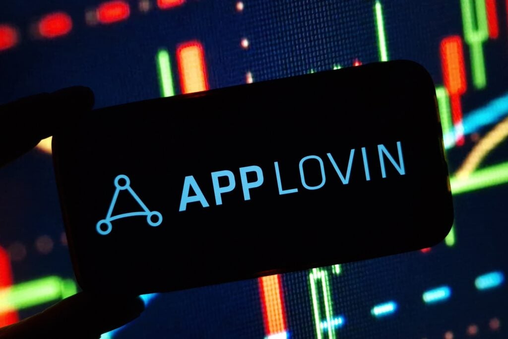 AppLovin Set to Surge Over 14%? Check Out 10 Leading Analyst Predictions for Monday