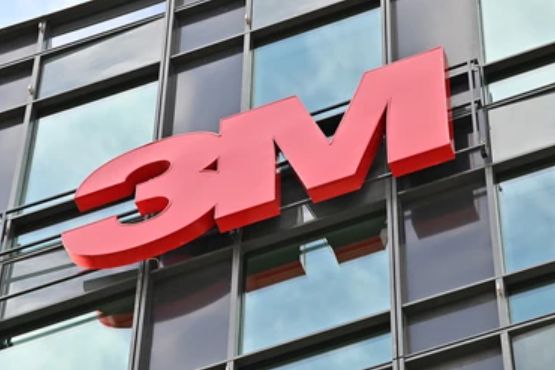3M Reports Earnings Beat but Stock Declines Amid Caution