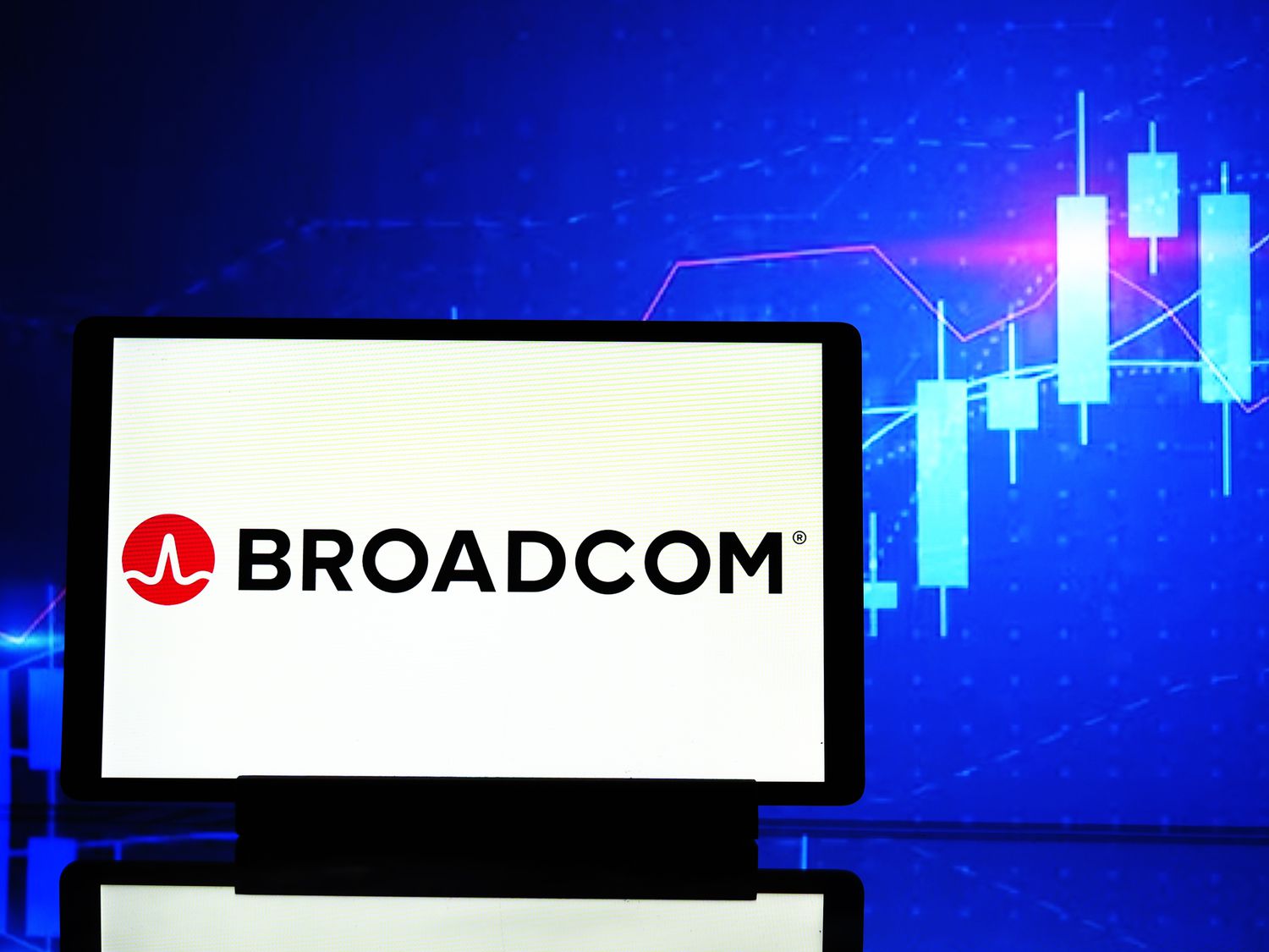 Broadcom Expects to Sell 1 Million Chips by 2027