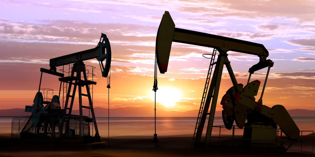 Strategist Claims Energy Stocks Are the Modern Equivalent of Bonds