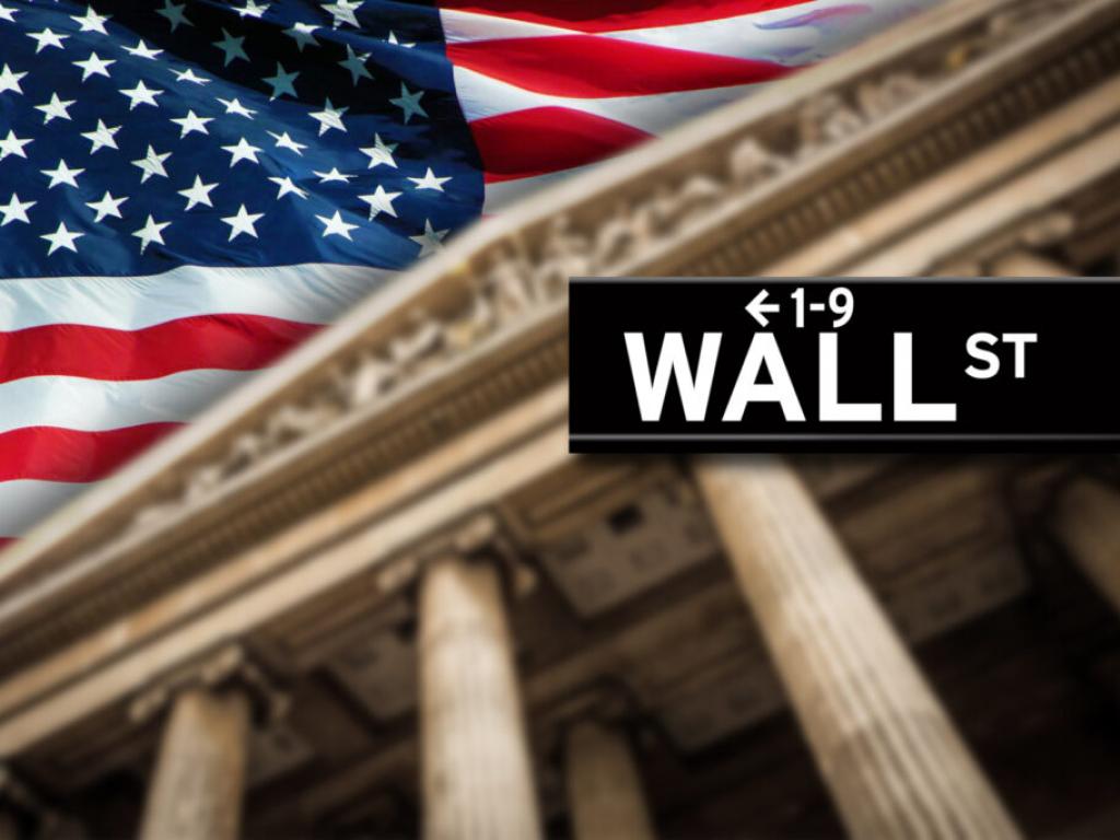 Kohl's Stock Recovers from Premarket Declines, Rises 8.9%