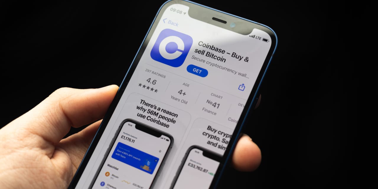 Coinbase Shares Surge Following Introduction of 24-Hour Equity Trading; Robinhood Stocks Rise as Well.