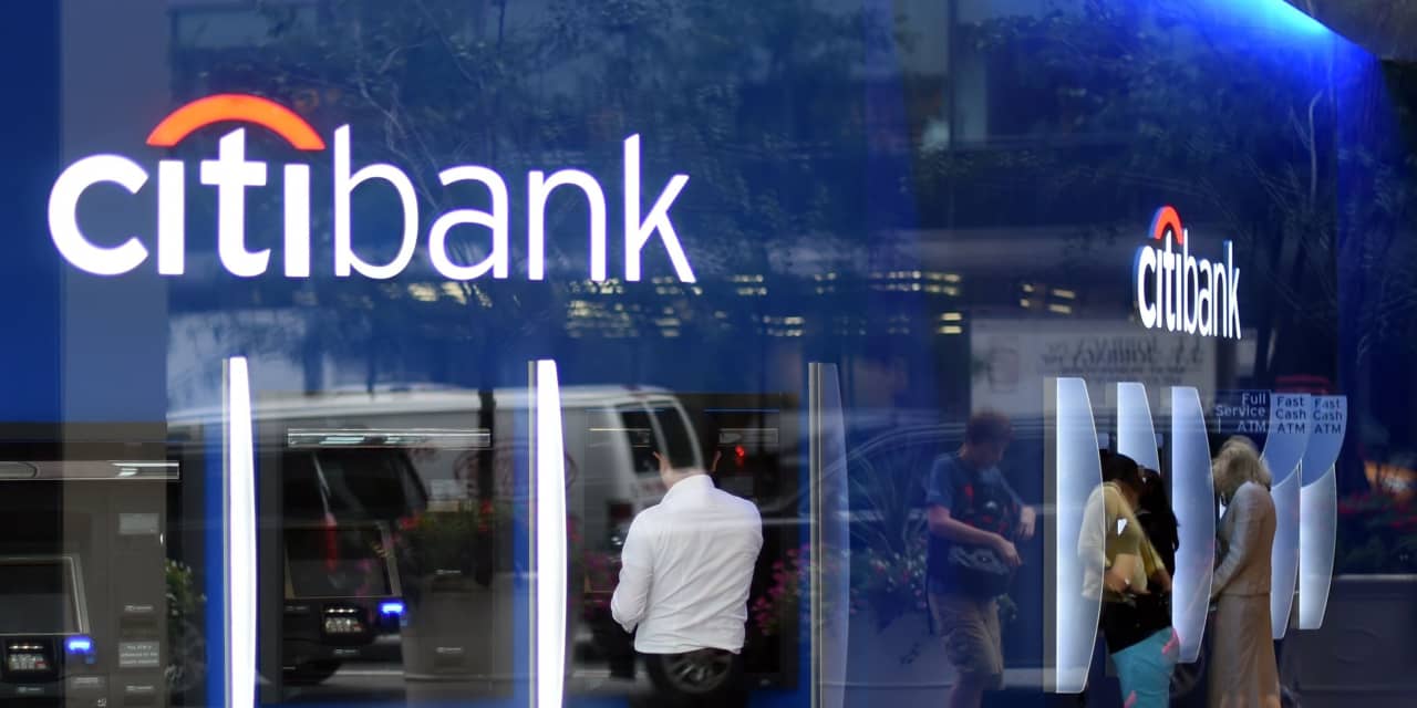 HSBC Branches in Qatar Temporarily Closed for Customer and Staff Safety, According to Customer Text Message