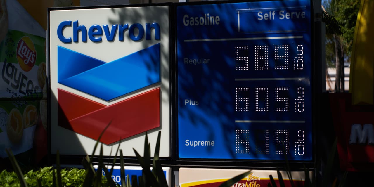 Wholesale Prices Rise Unexpectedly, Intensifying Inflation Pressures