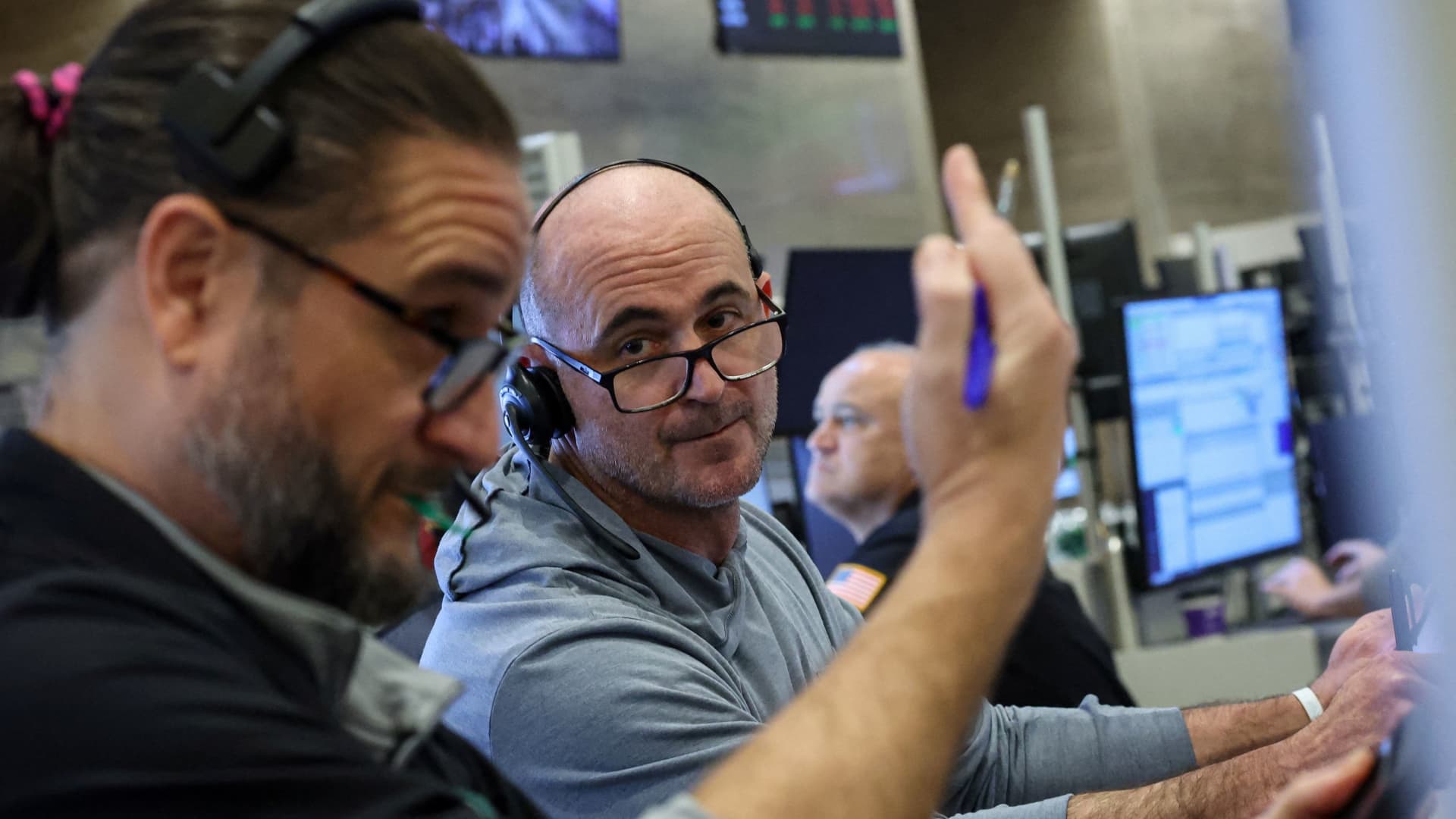 Santoli's Tuesday Market Recap: Slight Decline in Market Momentum and Pro-Cyclical Rotation