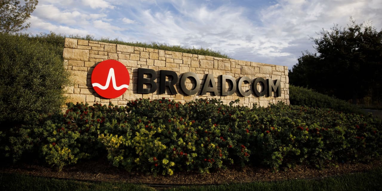 Semiconductor Stocks Retreat Amid Market Volatility