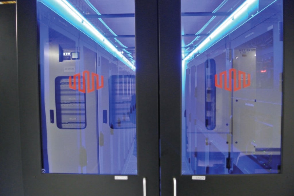 What's Going On With Data Center REIT Equinix Stock Today?