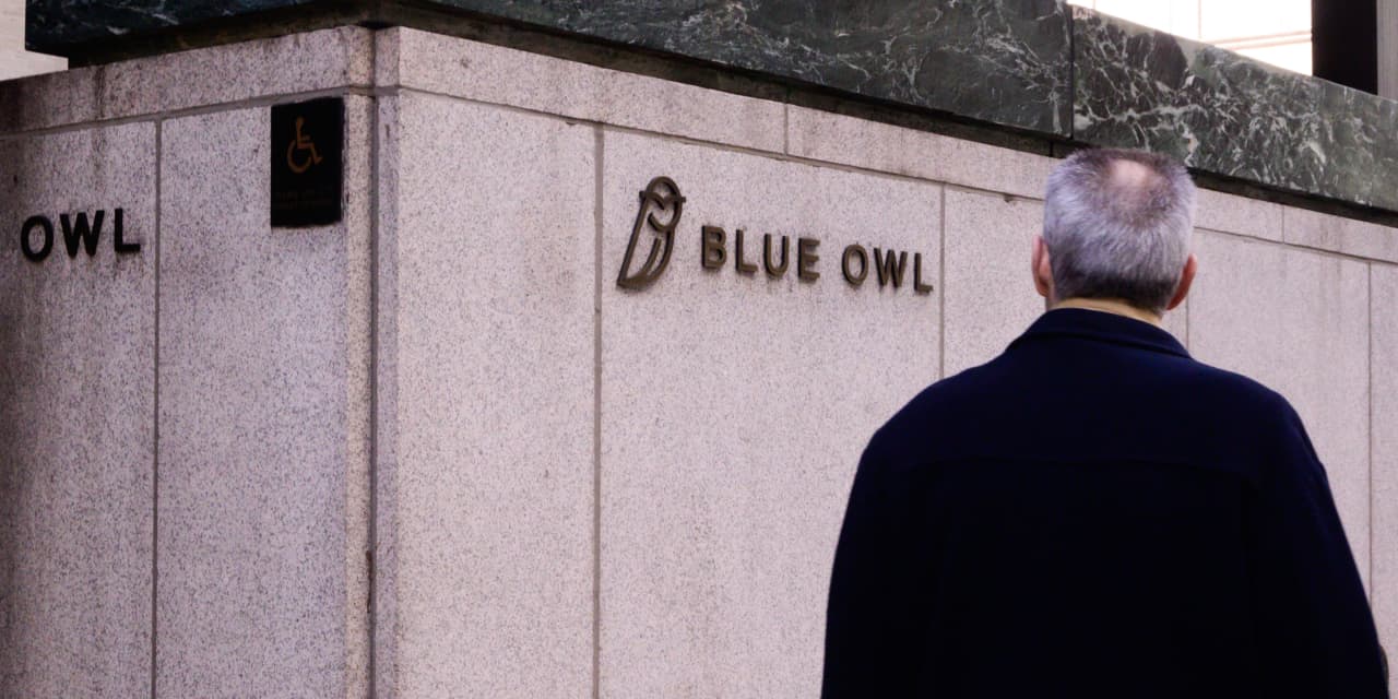 This Troubled Blue Owl Private-Credit Fund Holds a Share in SpaceX