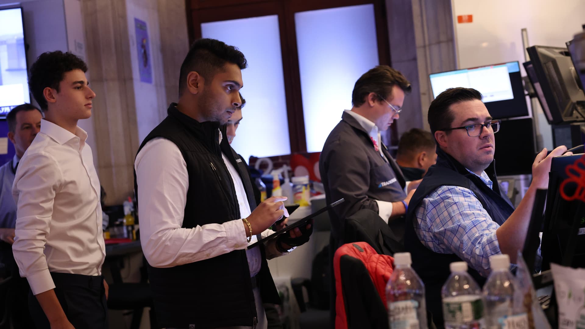 JPMorgan Responds to AI Impact with Employee Redeployment