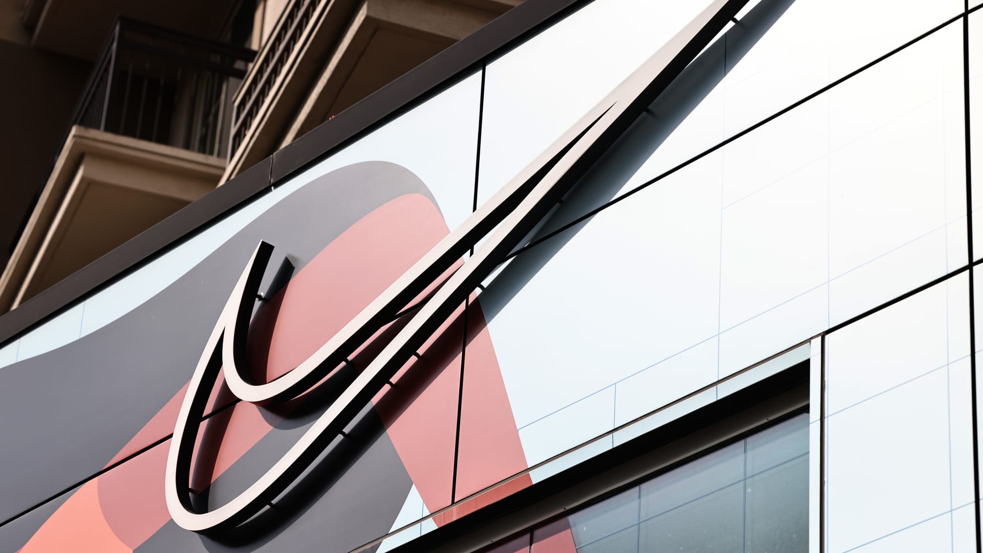 Digital Realty Expands Innovation Lab to Asia and Europe