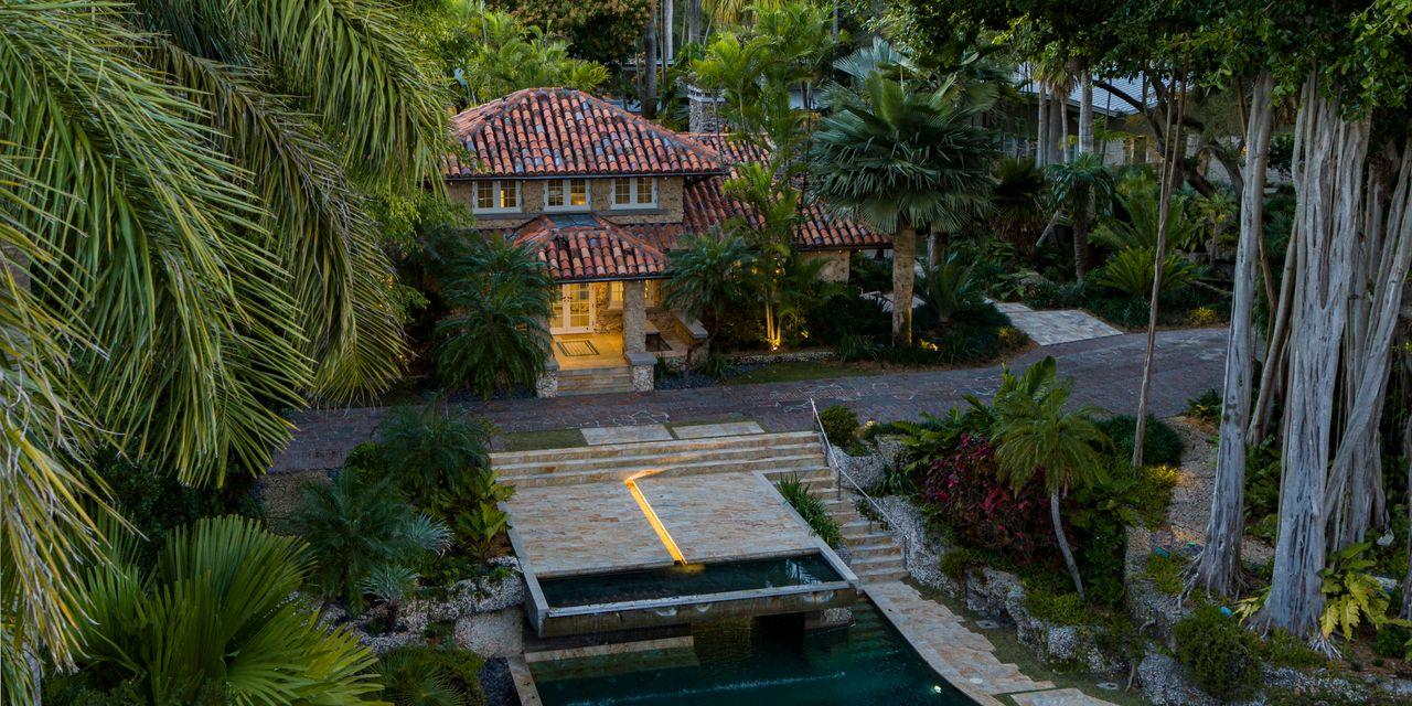 Douglas Elliman Makes Debut at MIPIM