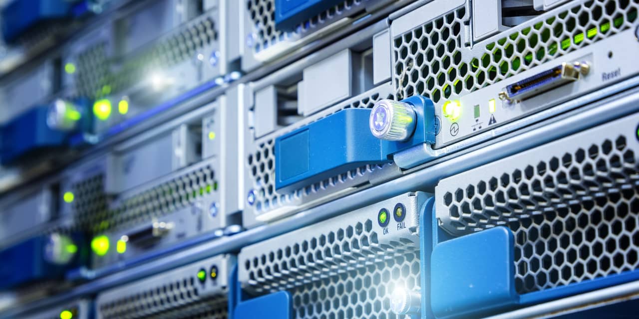 Cipher Digital Shares Surge Following Hyperscaler Agreement, Indicating Rising AI Demand.