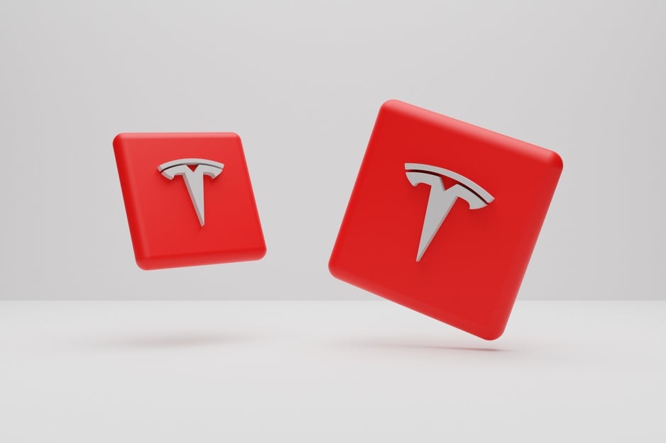 Tesla Troubles Amplified By Musk's Party Politics: ETFs On Edge
