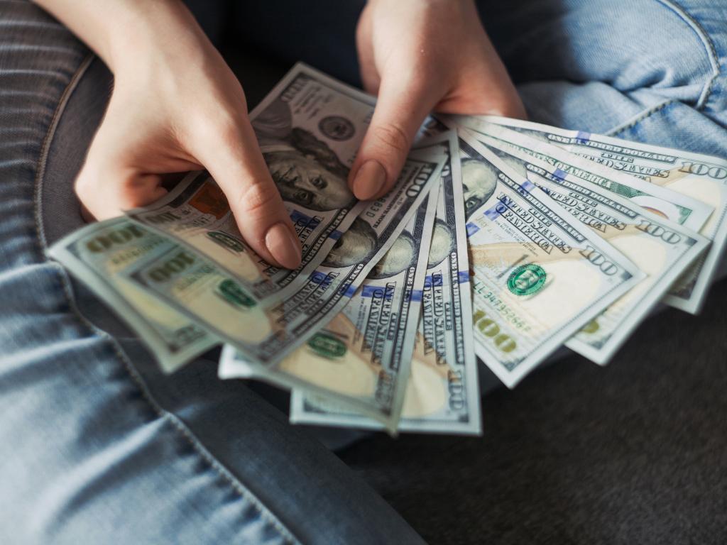 COINBASE GLOBAL INC: Certain Users Might Face Delays in Sending and Receiving XLM