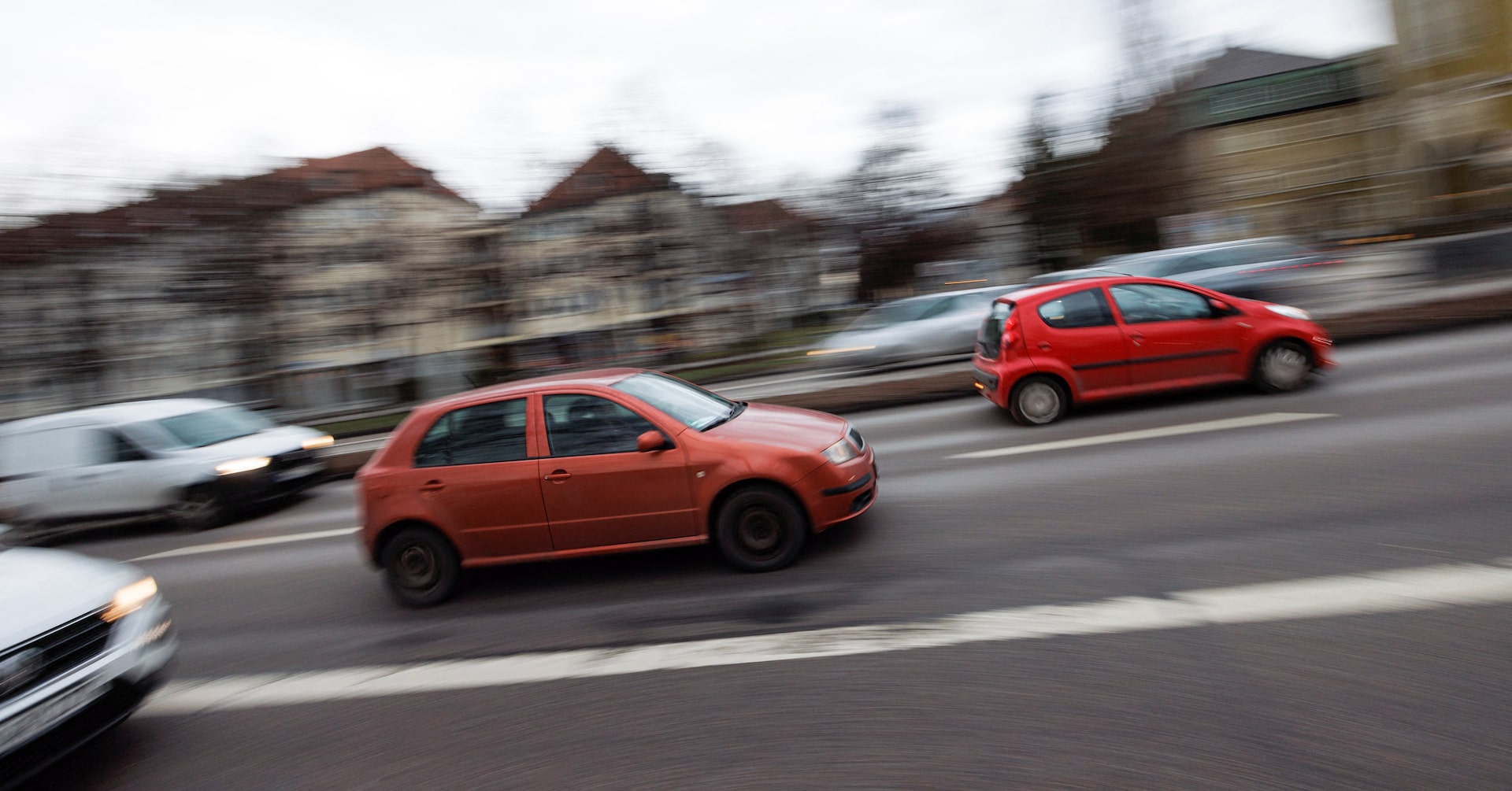 Automakers Seek Tariff Refunds Amid Profit Boost