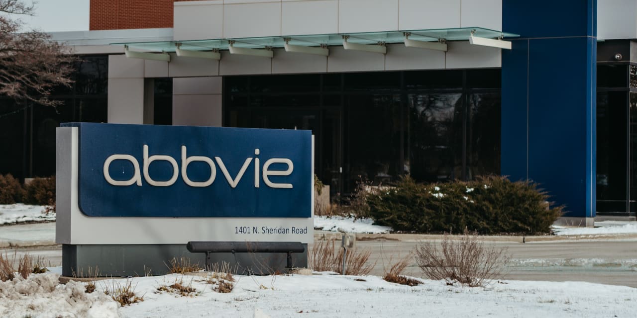 3 Defensive Dividend ETFs to Mitigate a Possible Market Decline