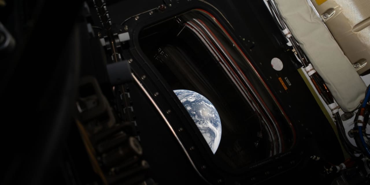 Artemis II Sets a Milestone: Humans Reach Unprecedented Distance from Earth.